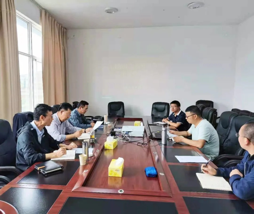 云煤集团专职表部董事寸延峰、孔君赴云南东源罗平东城煤矿有限公司调研