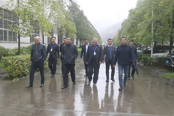 云南省发改委价值调控监测处副处长刘红文一行到威信煤炭公司观音山煤矿调研