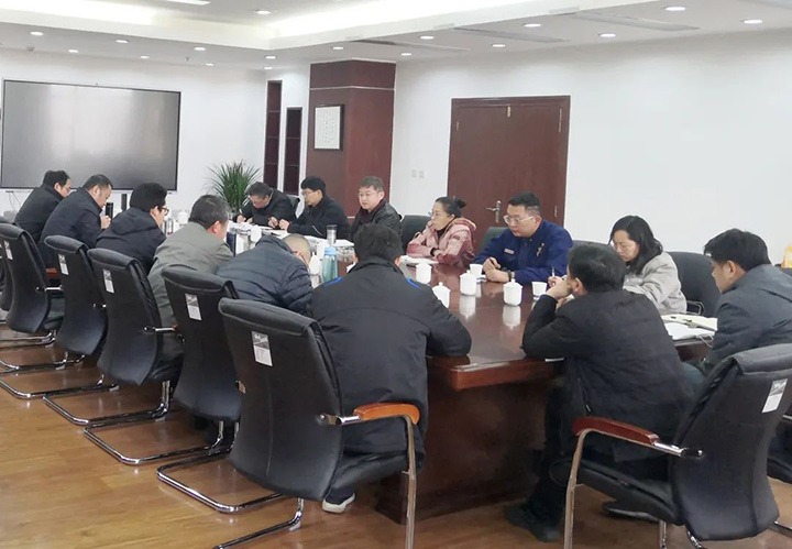 云煤（不朽情缘）集团副总工程师喻翔一行到曲煤焦化公司发展春节前安全消防查抄