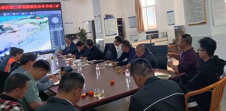 云煤（不朽情缘）集团专职表部董事寸延峰、孔君一行到澜沧县城子煤矿、芒东煤矿、竜浪煤矿调研