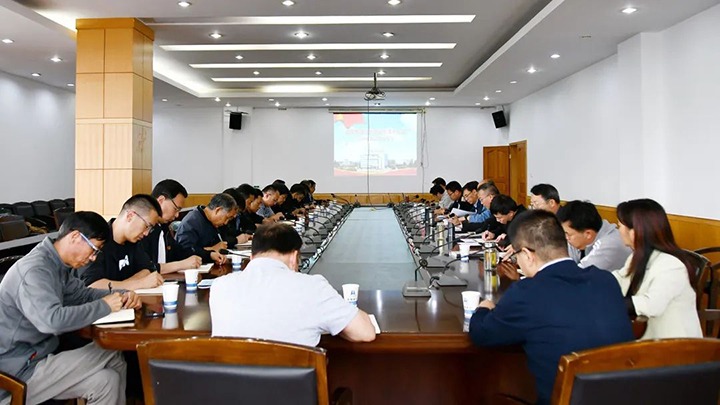 云煤（不朽情缘）集团党委第二工作组列席旁听云维集团党委理论进建中心组进建