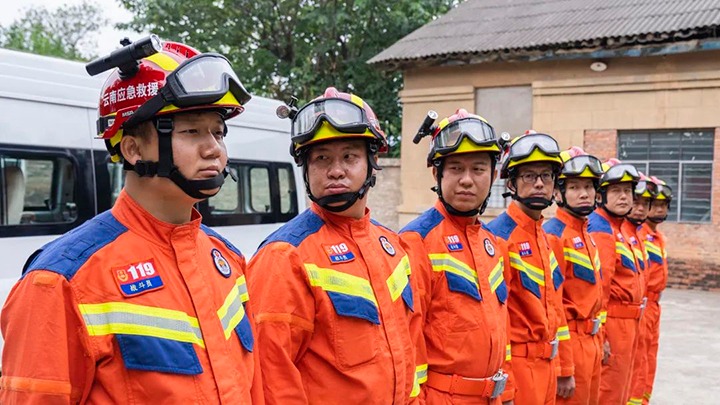 【简讯】解化分公司应急接济队发展破拆工具专项培训｜天井煤矿公司组织旁观“云岭前锋”夜校节目｜镇雄煤业发展团建活动