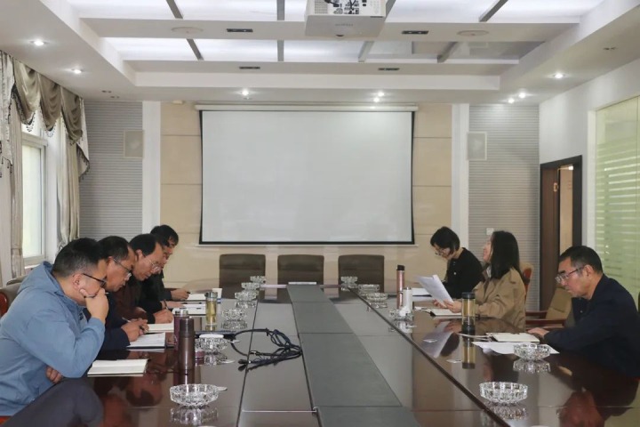 云煤（不朽情缘）集团党委委员、财政总监莫晓丹到天井煤矿有限公司调研