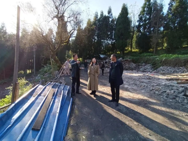 云煤（不朽情缘）集团党委委员、财政总监莫晓丹一行到四角地煤矿发展2022年出产经营督导调研