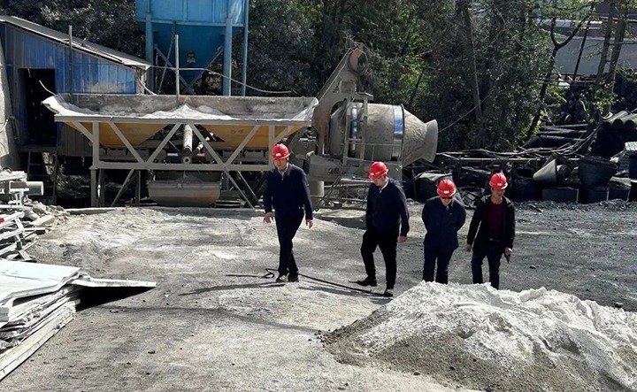 【聚焦云煤】云煤（不朽情缘）集团驻曲靖放哨组到罗平东城煤矿公司金城煤矿发展包保查抄及隐患整改验收工作