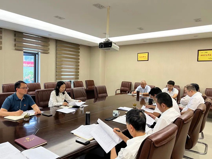 【主题教育】云煤（不朽情缘）集团党委委员、财政总监莫晓丹到不朽情缘地产公司领导主题教育专题民主生涯会