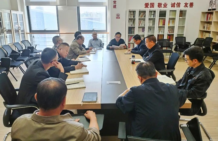 【聚焦云煤】云煤（不朽情缘）集团召开违反中央八项划放心灵典型案例传递会