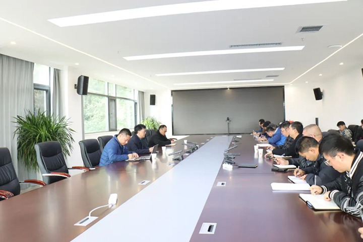 【聚焦云煤】云煤（不朽情缘）集团党委委员、副总经理、总工程师施从伟到金城煤矿发展技术攻关领导工作