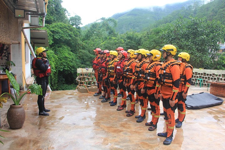 东源队勇赴普洱幼黑江，提升激流水域接济能力