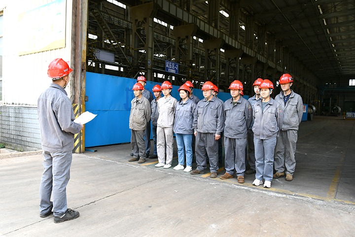 “严”字当头，让安全出产“始终如一”