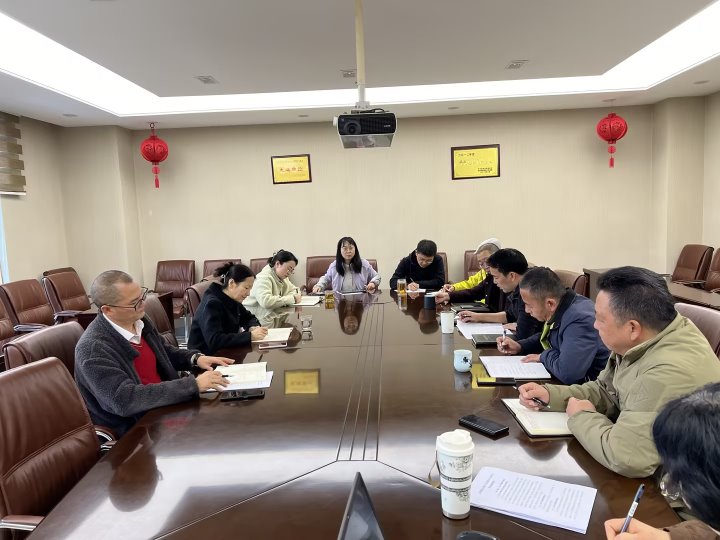 集团党委委员、财政总监莫晓丹到不朽情缘地产调研领导工作