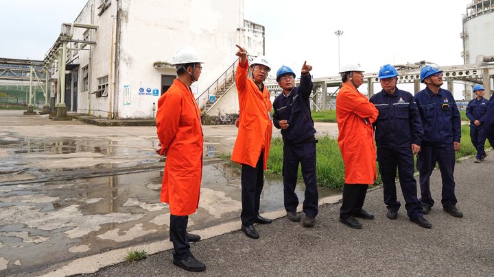 集团党委副书记、副董事长、总经理高建嵩到寻甸区域所属企业调研安全出产经营工作